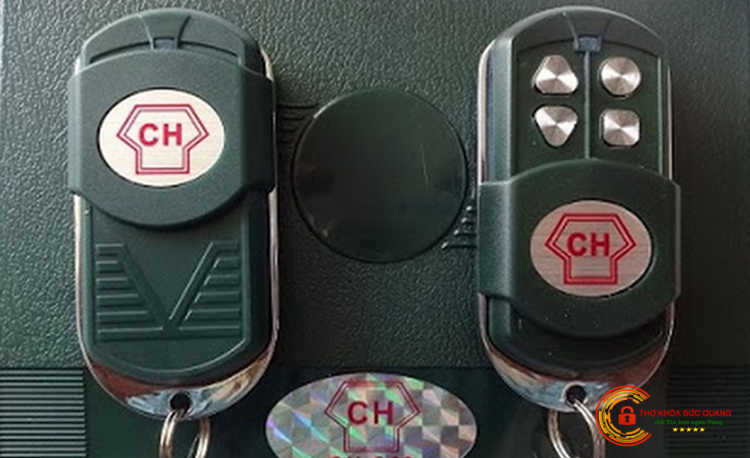 Sao chép khóa, remote cửa cuốn
